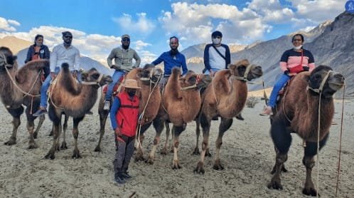 Manali Leh Srinagar travel experience